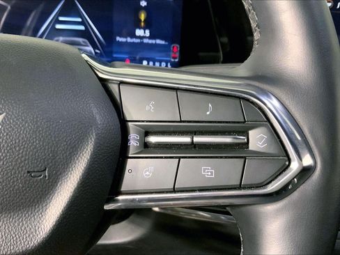 Used 2025 Chevrolet Equinox LT FWD image 19