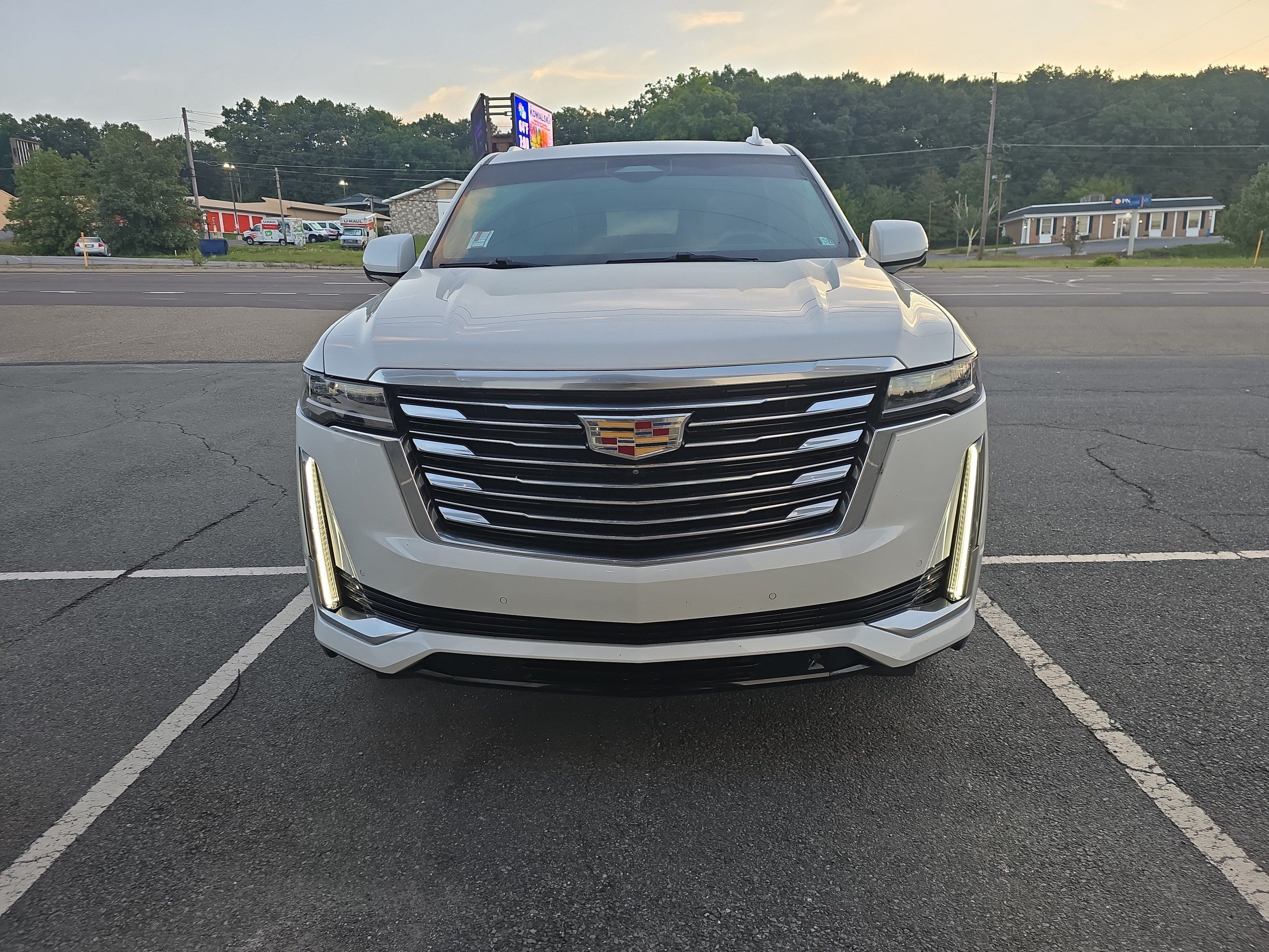 Used 2021 Cadillac Escalade ESV Premium Luxury Platinum AWD/4WD image 12