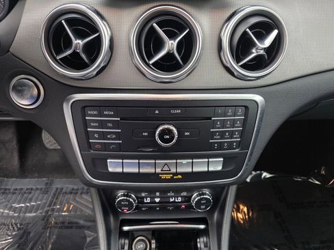 Used 2020 Mercedes-Benz GLA 250 image 23