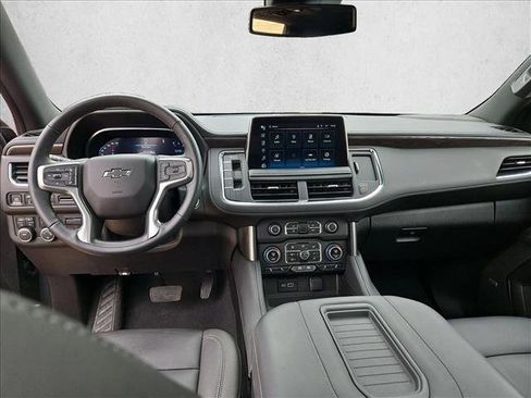 Used 2024 Chevrolet Tahoe Z71 w/ Luxury Package AWD/4WD image 16
