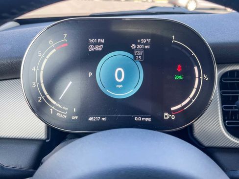 Used 2023 MINI Cooper 4-Door Hardtop image 22