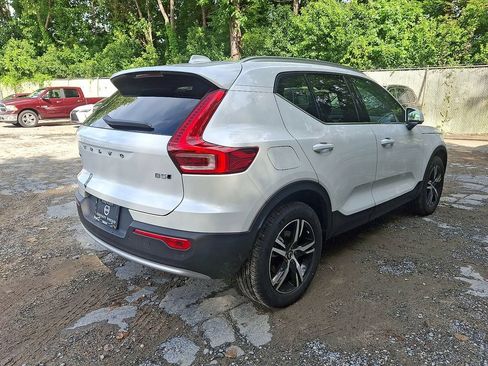 Used 2025 Volvo XC40 B5 Core AWD/4WD image 12
