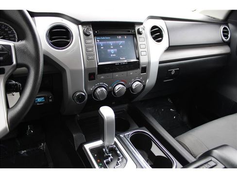 Used 2016 Toyota Tundra SR5 image 23