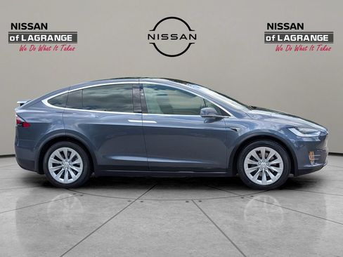 Used 2020 Tesla Model X Long Range AWD/4WD image 4