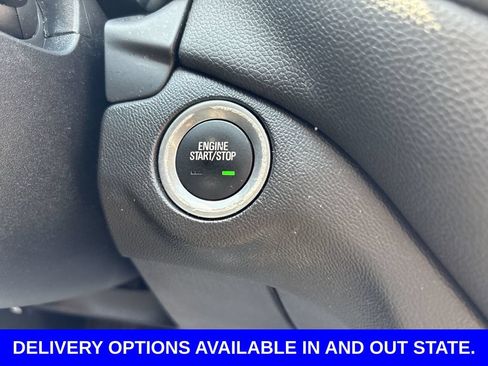 Used 2019 Chevrolet Equinox LT FWD image 16