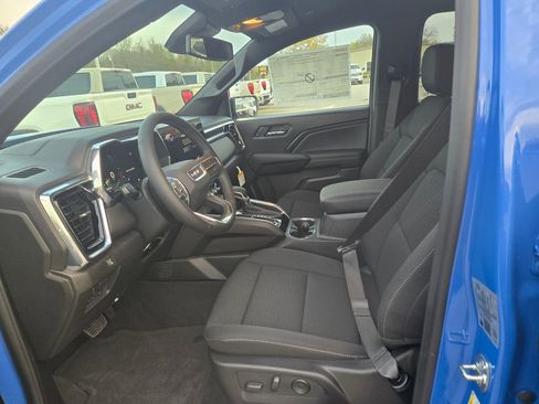 New 2026 GMC Canyon Elevation w/ Convenience Package RWD image 7