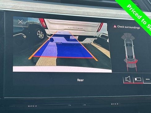 Used 2024 Audi Q8 e-tron Premium image 26