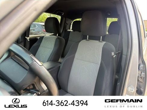 Used 2021 Toyota Tacoma TRD Sport w/ Technology Package image 14