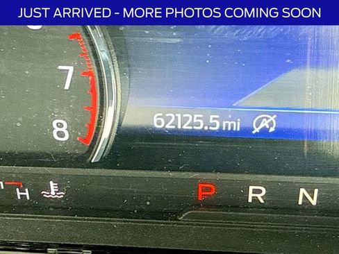Used 2020 Ford Explorer XLT AWD/4WD image 12