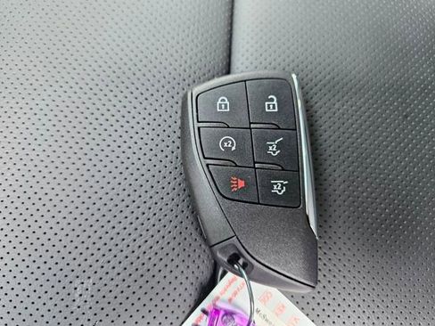 New 2026 GMC Yukon Elevation image 30