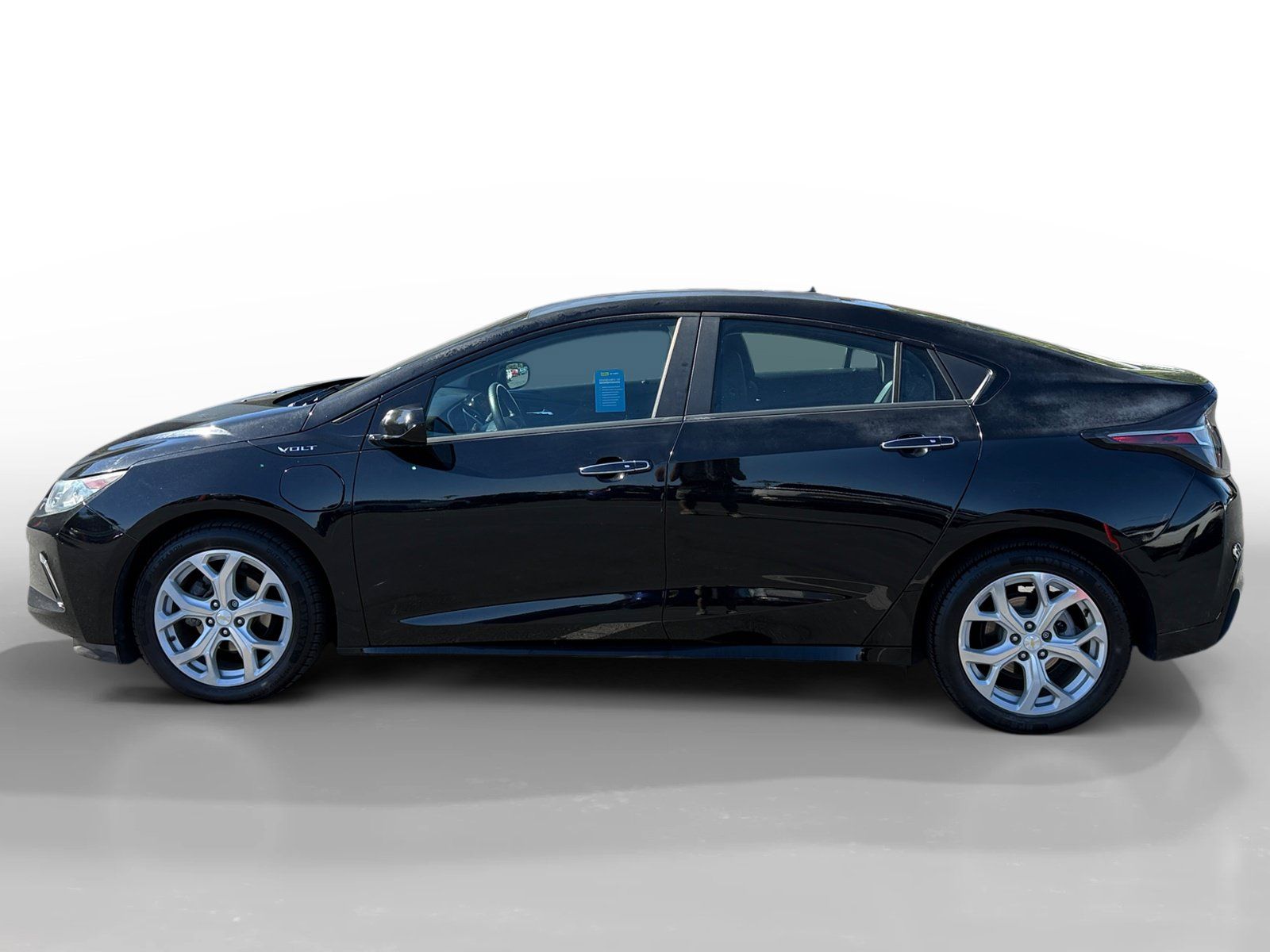 Used 2017 Chevrolet Volt LT FWD image 2