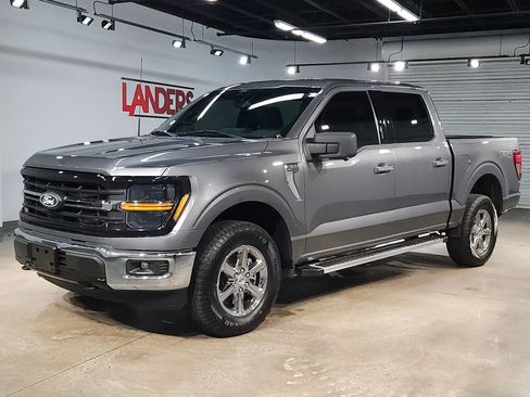 Used 2024 Ford F150 XLT w/ FX4 Off-Road Package AWD/4WD image 3