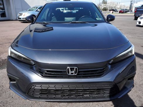 Used 2023 Honda Civic Sport image 2