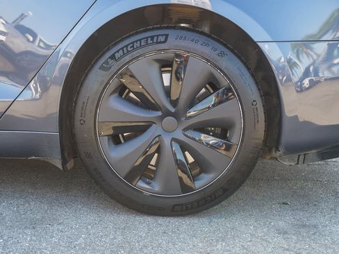 Used 2022 Tesla Model S AWD/4WD image 7