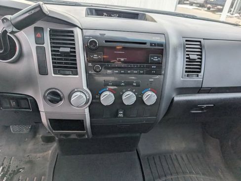 Used 2013 Toyota Tundra 4x4 Double Cab w/ Tow Pkg image 3