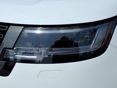 Used 2024 Land Rover Range Rover Autobiography AWD/4WD image 11