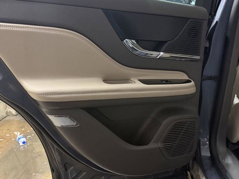 Used 2022 Lincoln Corsair Reserve image 20