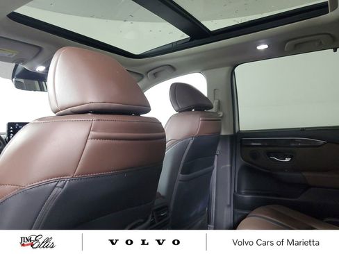 Used 2025 Honda Pilot Elite image 15