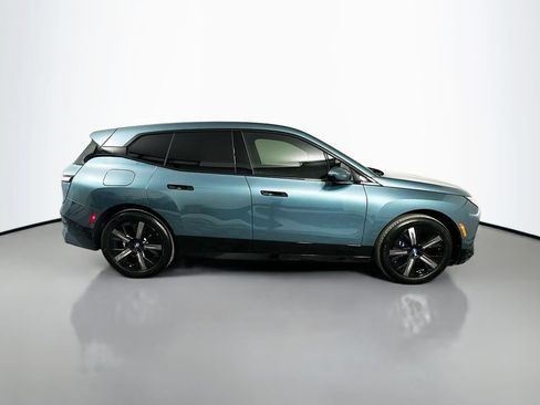 Used 2024 BMW iX xDrive50 w/ Sport Package AWD/4WD image 4