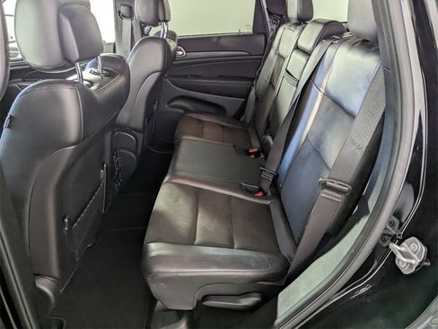 Used 2021 Jeep Grand Cherokee Laredo X image 15