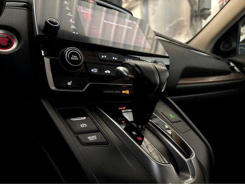 Used 2018 Honda CR-V EX-L image 17