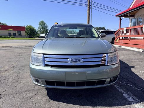 Used 2008 Ford Taurus SEL FWD image 2