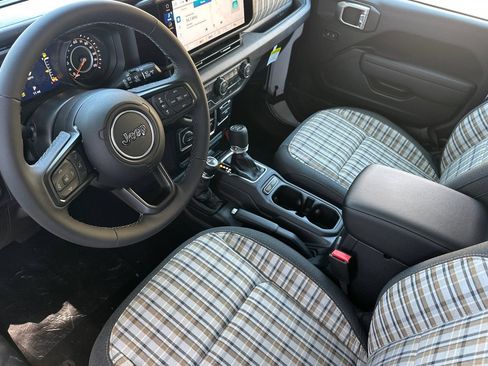New 2026 Jeep Wrangler Unlimited Sport AWD/4WD image 9