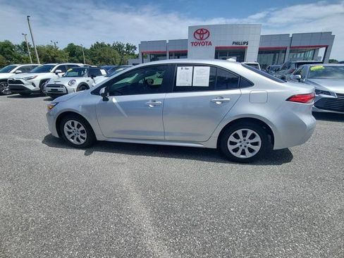Used 2024 Toyota Corolla LE FWD image 7