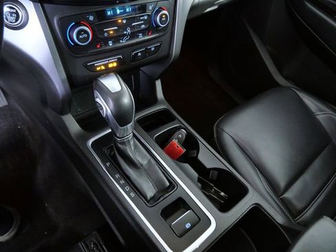 Certified 2019 Ford Escape SEL image 19