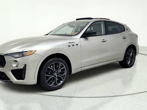 Used 2022 Maserati Levante Modena AWD/4WD image 4