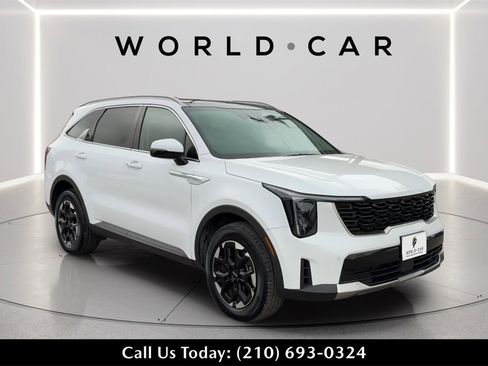 Used 2024 Kia Sorento S w/ Panoramic Sunroof Package image 1