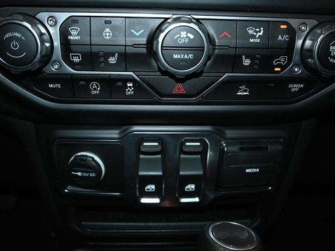 Used 2023 Jeep Wrangler Sport AWD/4WD image 14