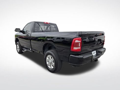 Used 2022 RAM 3500 Big Horn w/ Level C Equiment Group AWD/4WD image 8