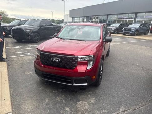Used 2026 Ford Maverick XLT FWD image 2
