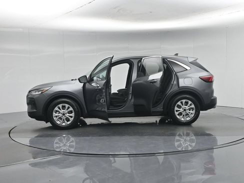 Certified 2024 Ford Escape Active FWD image 5