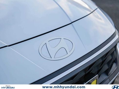 New 2025 Hyundai Elantra Sport FWD image 11
