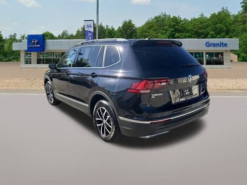 Used 2021 Volkswagen Tiguan SE w/ Panoramic Sunroof Package image 10