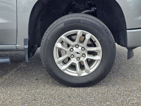 Used 2024 Chevrolet Silverado 1500 RST w/ Protection Package RWD image 6