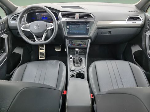 Used 2023 Volkswagen Tiguan SE R-Line image 26