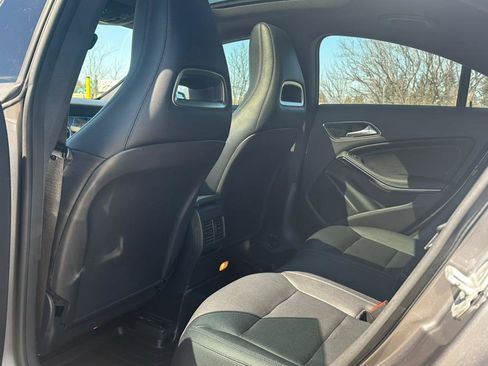 Used 2015 Mercedes-Benz CLA 250 4MATIC image 30