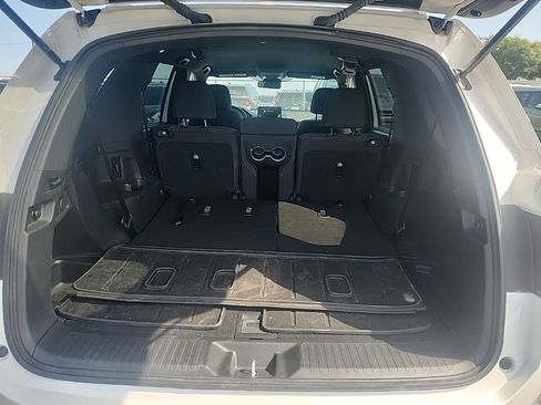 Used 2025 Honda Pilot Sport image 18