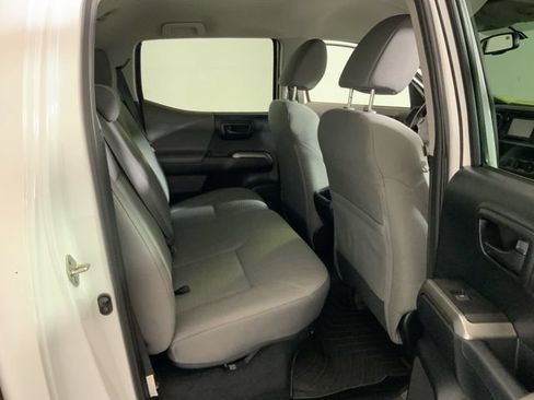 Used 2017 Toyota Tacoma SR5 w/ Tow Package AWD/4WD image 26