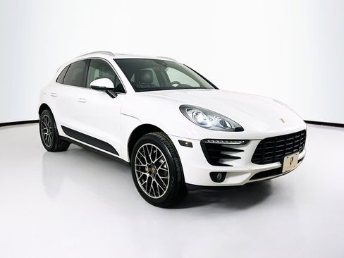 Used 2018 Porsche Macan S image 3