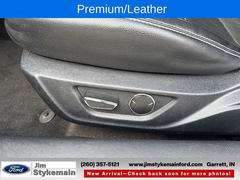 Used 2016 Ford Mustang Premium w/ Equipment Group 201A RWD image 12