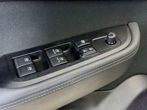 Used 2019 Subaru Outback 2.5i Premium image 18