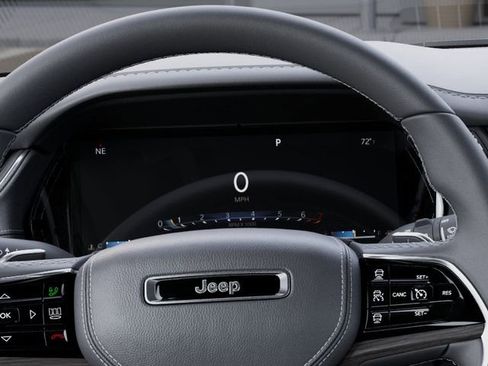 New 2025 Jeep Grand Cherokee L Overland w/ Luxury Tech Group IV image 17