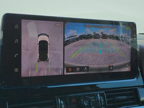 New 2026 Nissan Pathfinder Platinum w/ Accent Package FWD image 18