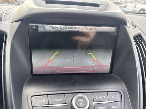 Used 2018 Ford Escape SEL image 26