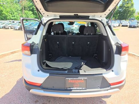 Used 2021 Chevrolet TrailBlazer LT w/ Convenience Package AWD/4WD image 19