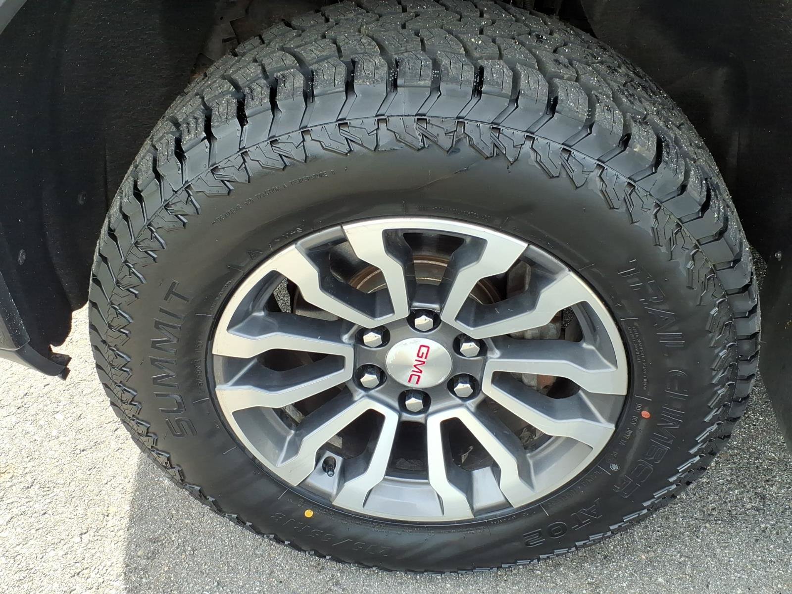 Used 2019 GMC Sierra 1500 AT4 w/ AT4 Premium Package AWD/4WD image 6